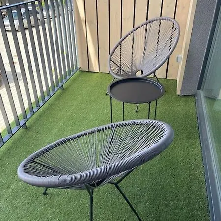 Sunny W Balcony And Heated Pool In Mano Jura 2 Lejlighed *