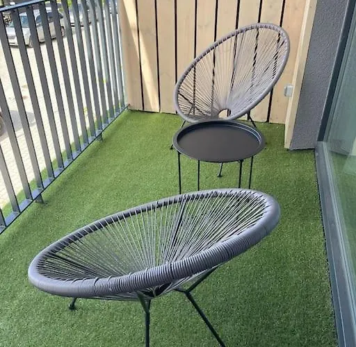 Sunny W Balcony And Heated Pool In Mano Jura 2 Διαμέρισμα *